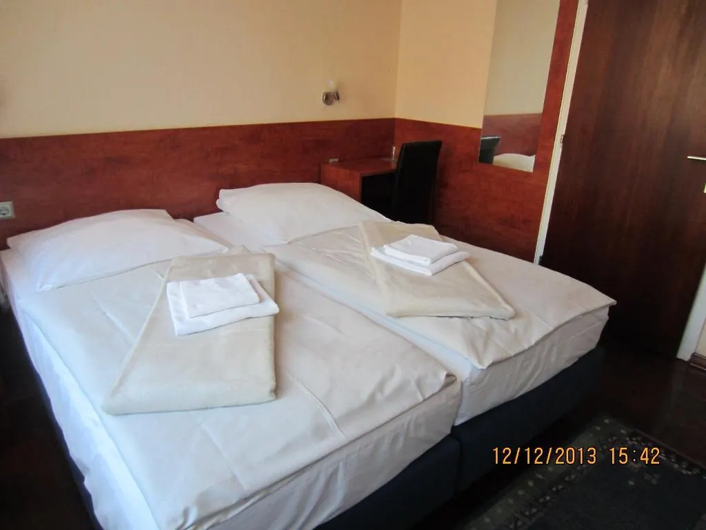 **  Altstadt Hotel Rheinblick Dusseldorf Germany
