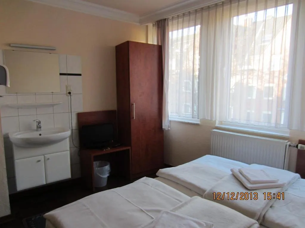 Altstadt Hotel Rheinblick Dusseldorf